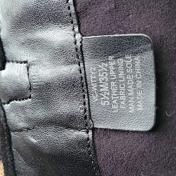 Vince Camuto black leather and suede boots. Size 5.5 - Picture 13 of 16